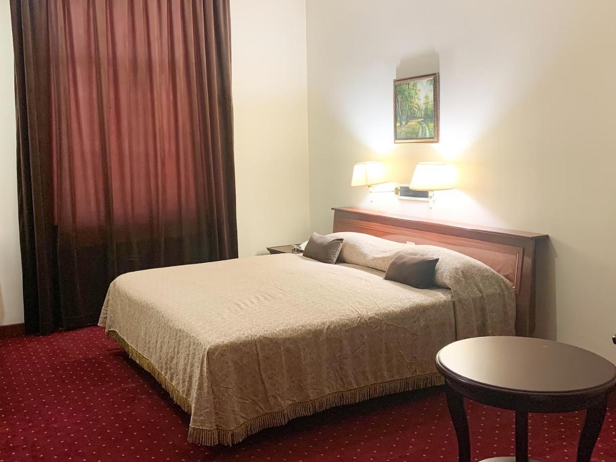 Reikartz Majestic Samarkand Hotel Екстериор снимка