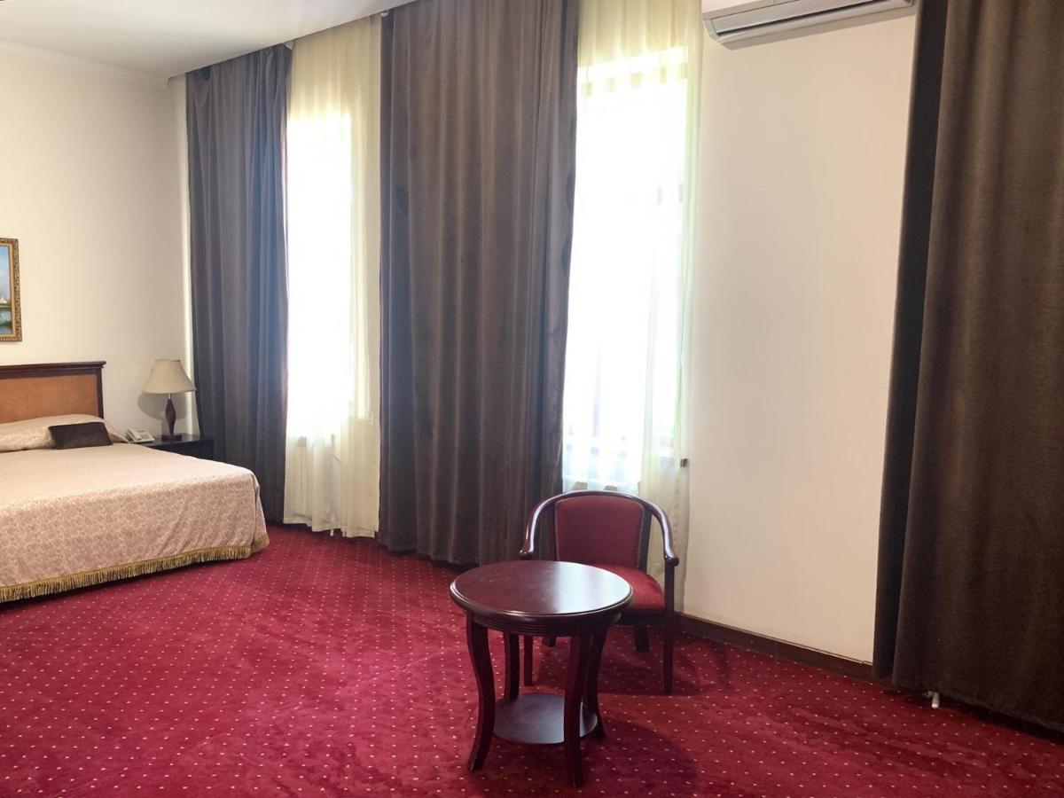 Reikartz Majestic Samarkand Hotel Екстериор снимка