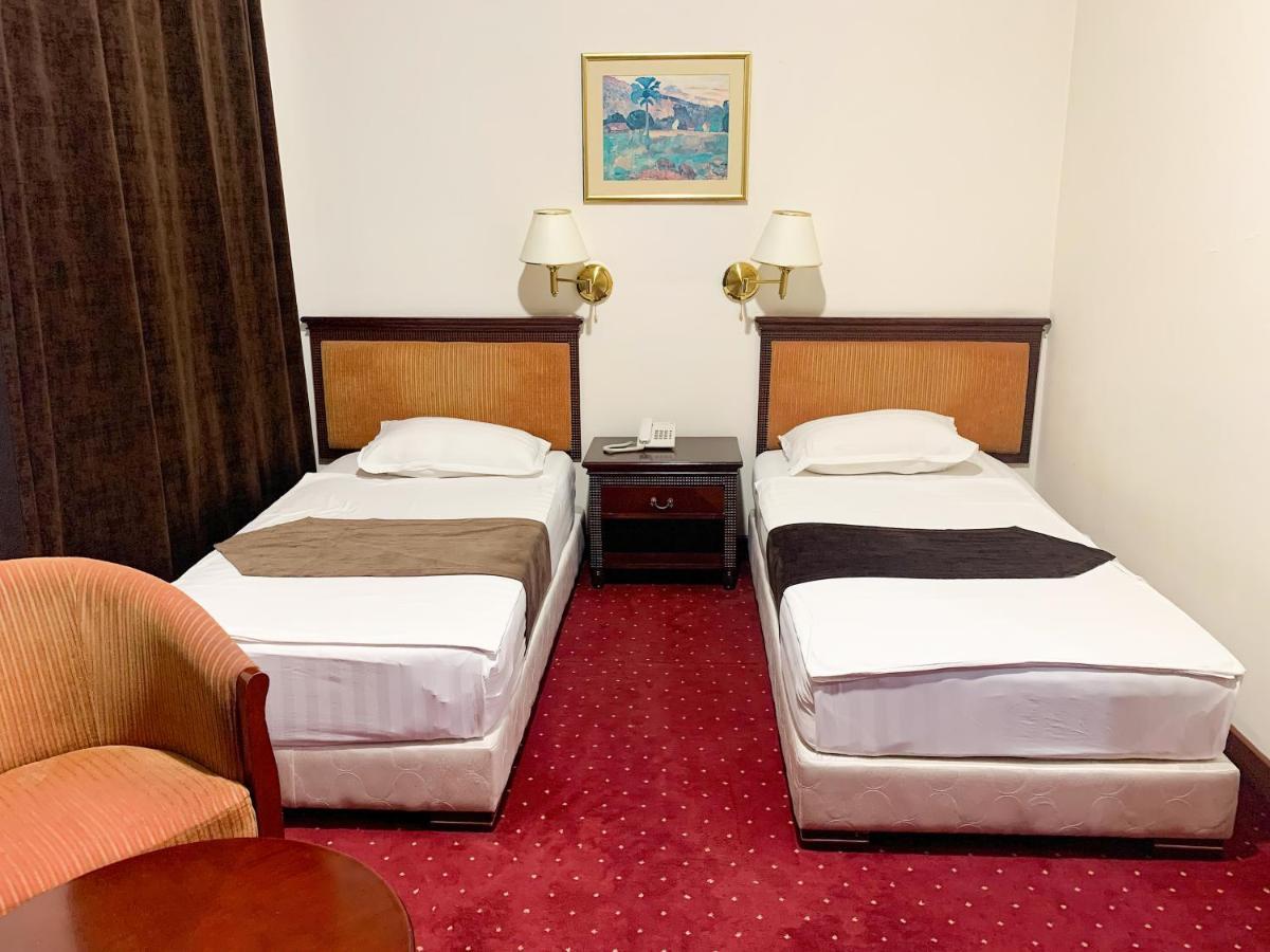 Reikartz Majestic Samarkand Hotel Екстериор снимка